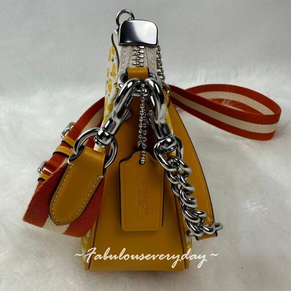 Coach Teri Shoulder/Crosssbody Bag W/ Floral Print CBI49 Chalk/Buttercup Multi - Picture 3 of 9